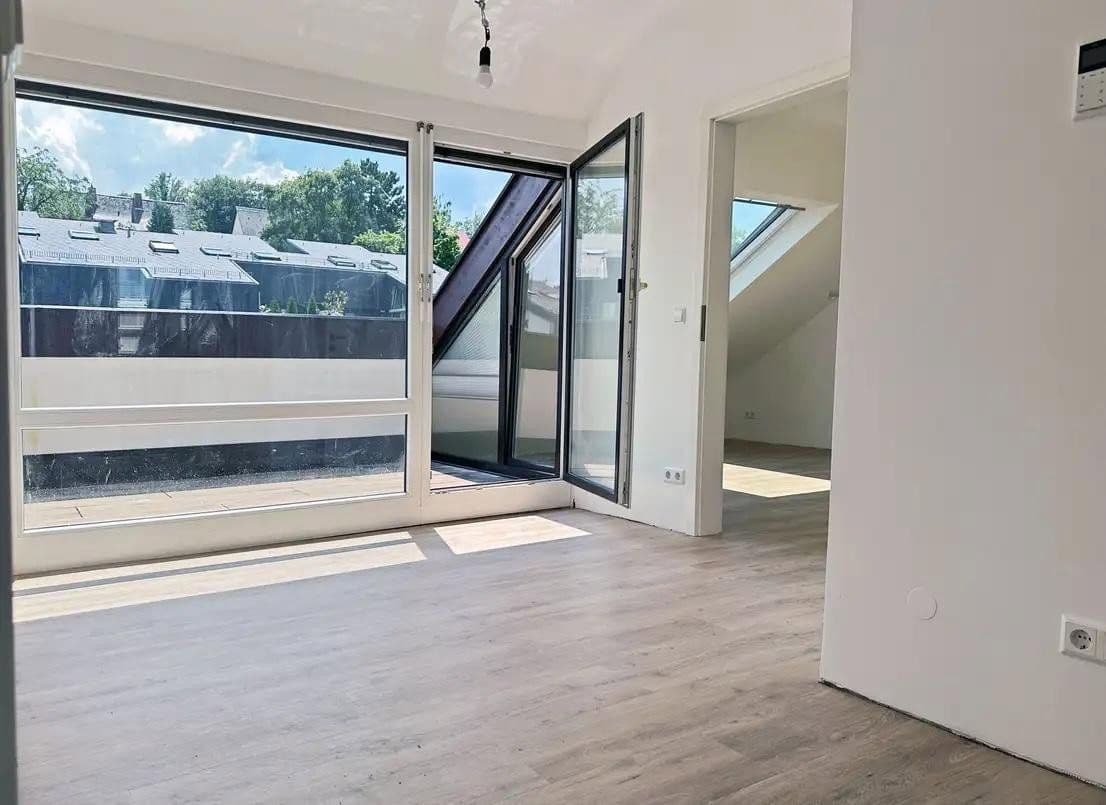 2 bedroom with open-plan kitchen flat to rent, 74 m², STUTTGART, Baden-Württemberg 2 bedroom with open-plan kitchen flat to rent, 74 m², STUTTGART, Baden-Württemberg
