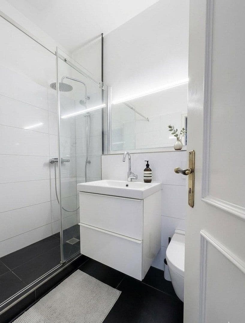 3 bedroom flat for sale, 70 m², Glauburgstrasse 00, Frankfurt, Hesse 3 bedroom flat for sale, 70 m², Glauburgstrasse 00, Frankfurt, Hesse