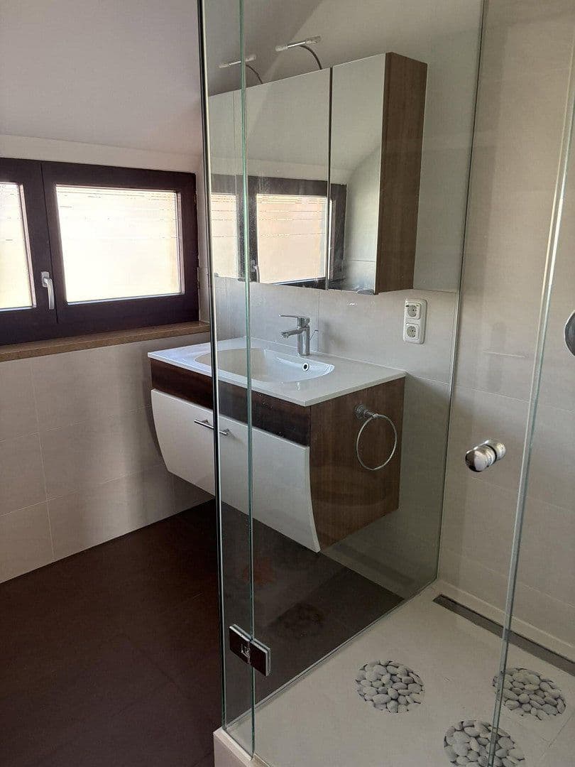 2 bedroom with open-plan kitchen flat to rent, 138 m², Blumenstraße 34, Karlsfeld, Bavaria 2 bedroom with open-plan kitchen flat to rent, 138 m², Blumenstraße 34, Karlsfeld, Bavaria