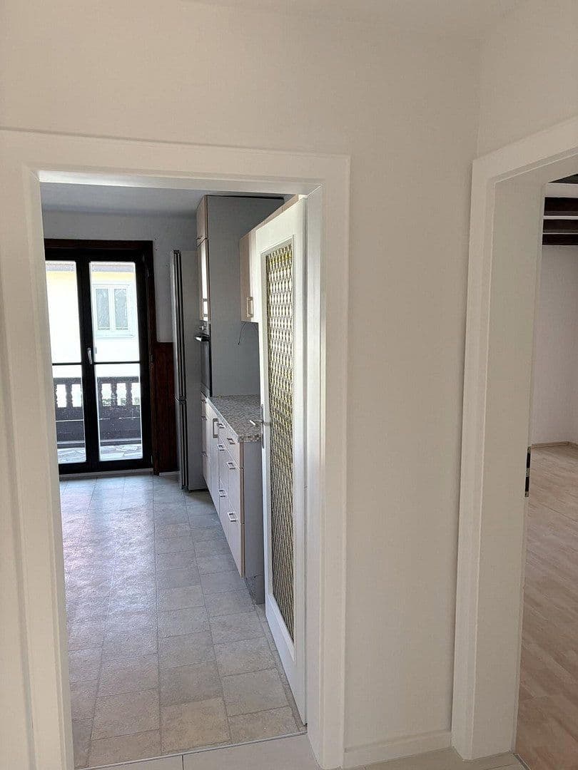 2 bedroom with open-plan kitchen flat to rent, 138 m², Blumenstraße 34, Karlsfeld, Bavaria 2 bedroom with open-plan kitchen flat to rent, 138 m², Blumenstraße 34, Karlsfeld, Bavaria