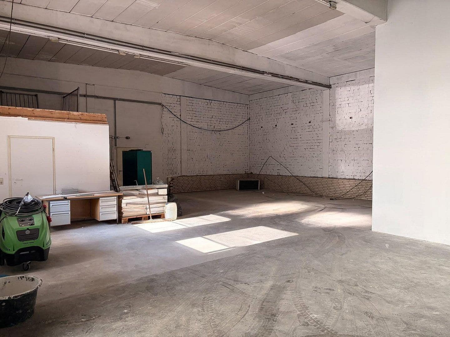 non-residential property to rent, 310 m², Hermann-Bahlsen-Str 2, Barsinghausen, Lower Saxony non-residential property to rent, 310 m², Hermann-Bahlsen-Str 2, Barsinghausen, Lower Saxony