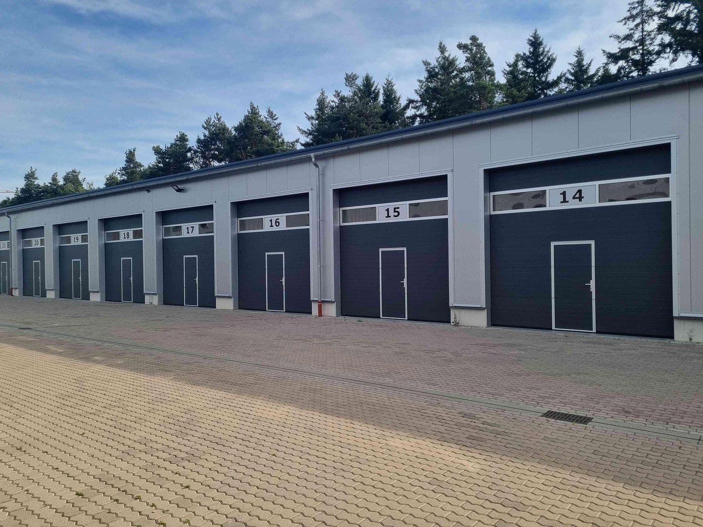 non-residential property to rent, 2,000 m², Ramstein-Miesenbach, Rhineland-Palatinate non-residential property to rent, 2,000 m², Ramstein-Miesenbach, Rhineland-Palatinate