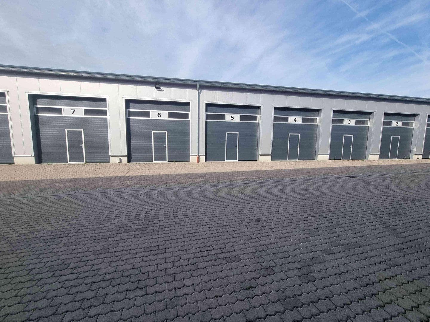 non-residential property to rent, 2,000 m², Ramstein-Miesenbach, Rhineland-Palatinate non-residential property to rent, 2,000 m², Ramstein-Miesenbach, Rhineland-Palatinate