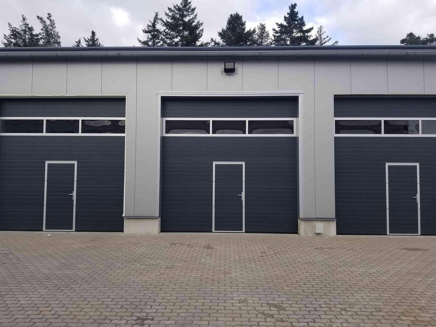 non-residential property to rent, 2,000 m², Ramstein-Miesenbach, Rhineland-Palatinate non-residential property to rent, 2,000 m², Ramstein-Miesenbach, Rhineland-Palatinate