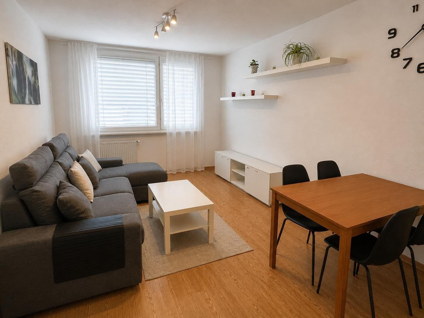 2 bedroom with open-plan kitchen flat to rent, 64 m², Makovského, Prague, Prague 2 bedroom with open-plan kitchen flat to rent, 64 m², Makovského, Prague, Prague