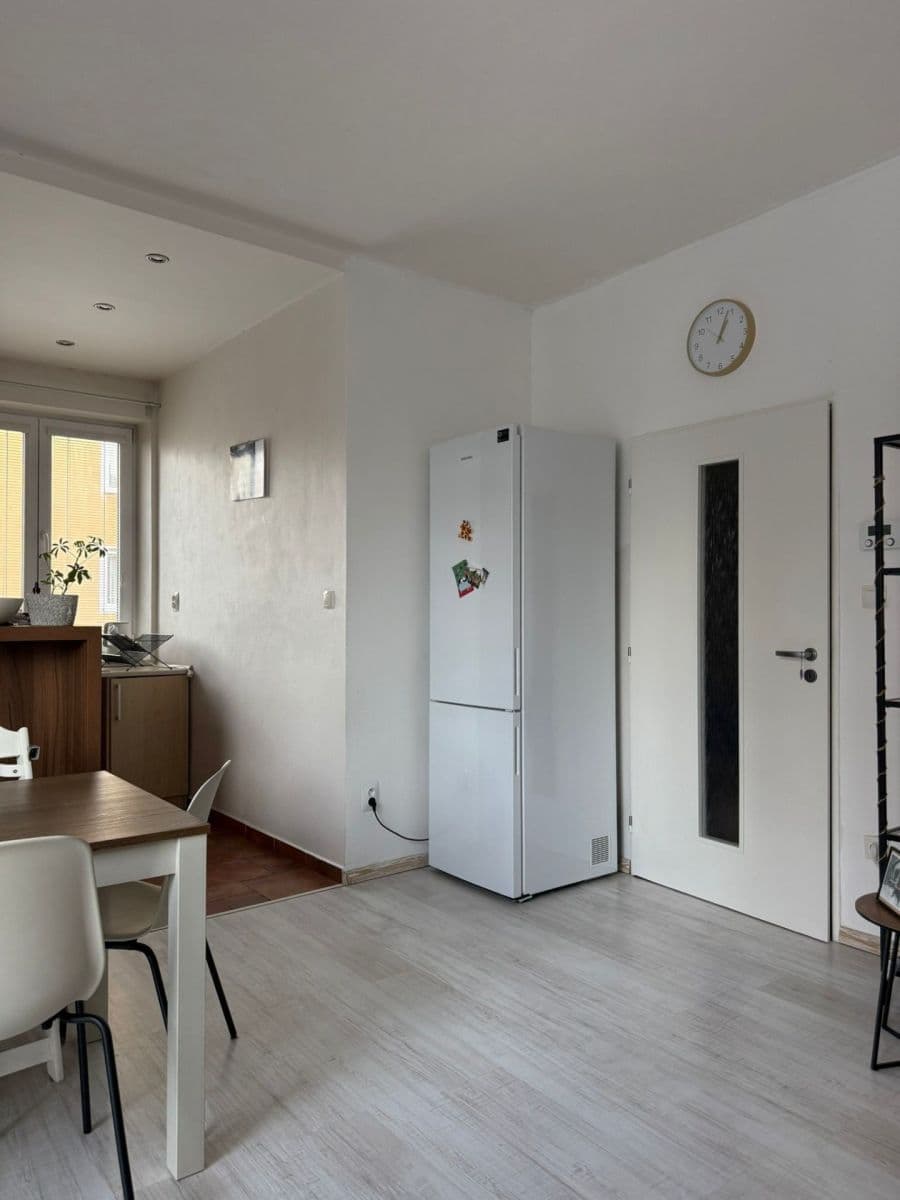 1 bedroom with open-plan kitchen flat to rent, 54 m², Služská, Prague, Prague 1 bedroom with open-plan kitchen flat to rent, 54 m², Služská, Prague, Prague