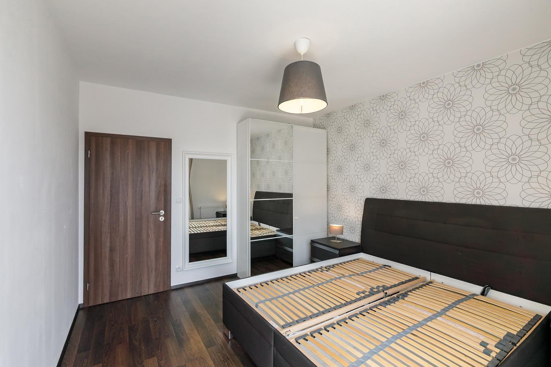 1 bedroom with open-plan kitchen flat for sale, 65 m², Hlučkova, Prague, Prague 1 bedroom with open-plan kitchen flat for sale, 65 m², Hlučkova, Prague, Prague