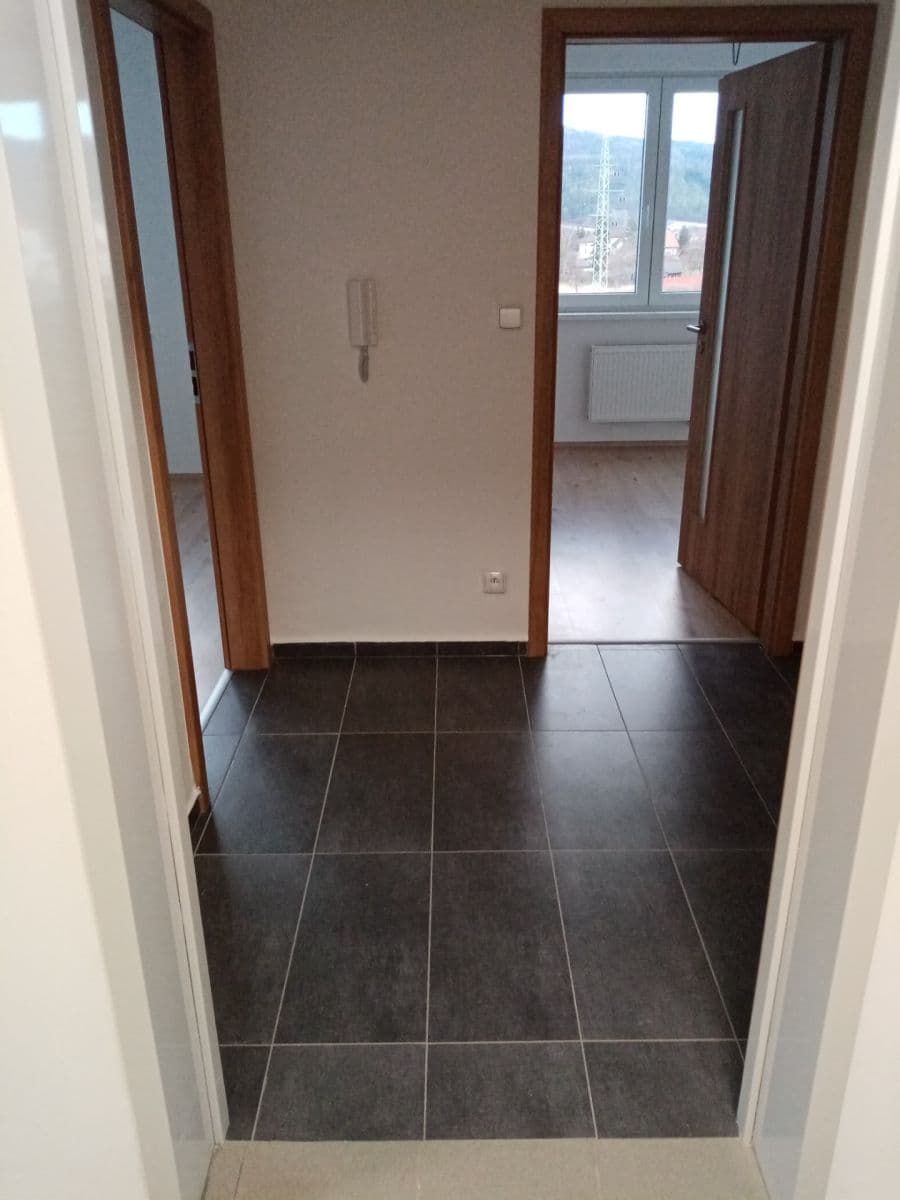 1 bedroom with open-plan kitchen flat to rent, 45 m², Zborovská, Jince, Středočeský Region 1 bedroom with open-plan kitchen flat to rent, 45 m², Zborovská, Jince, Středočeský Region