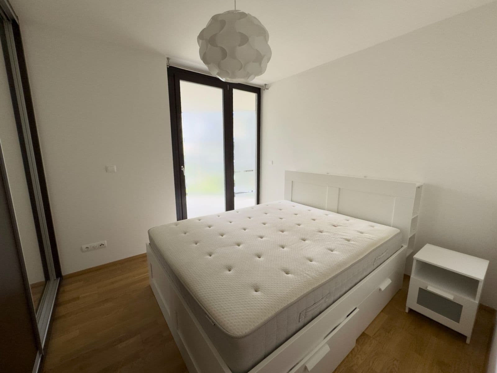 2 bedroom with open-plan kitchen flat for sale, 95 m², Pitterova, Prague, Prague 2 bedroom with open-plan kitchen flat for sale, 95 m², Pitterova, Prague, Prague