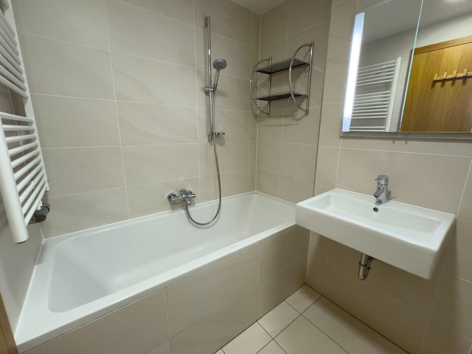 2 bedroom with open-plan kitchen flat for sale, 95 m², Pitterova, Prague, Prague 2 bedroom with open-plan kitchen flat for sale, 95 m², Pitterova, Prague, Prague