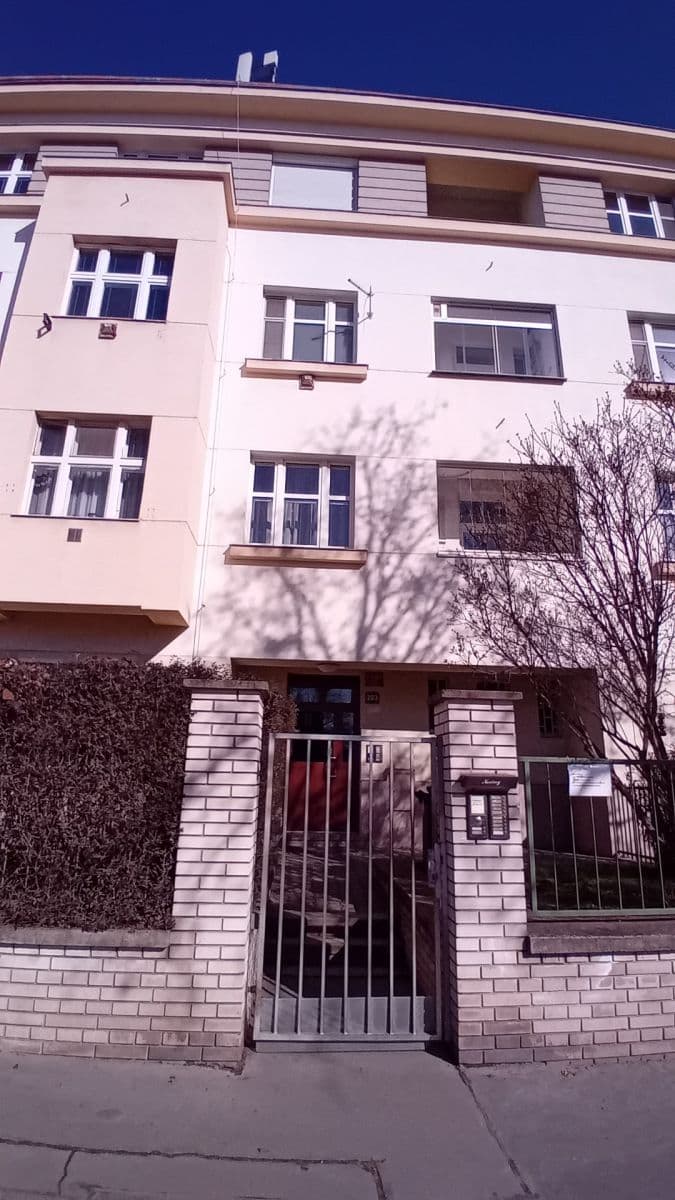 non-residential property to rent, 85 m², Hartigova, Prague, Prague non-residential property to rent, 85 m², Hartigova, Prague, Prague