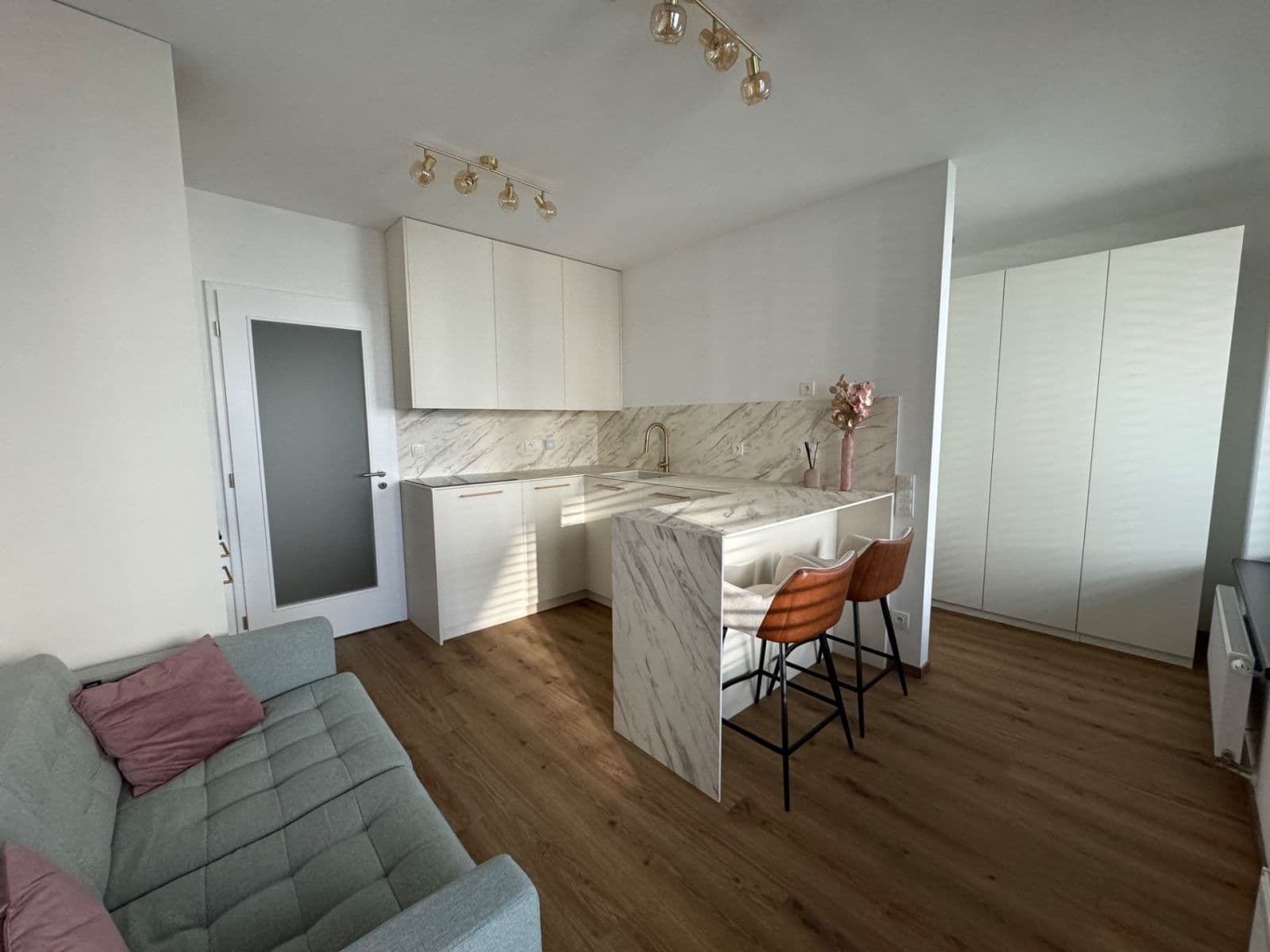 Studio flat to rent, 32 m², Olgy Havlové, Prague, Prague Studio flat to rent, 32 m², Olgy Havlové, Prague, Prague