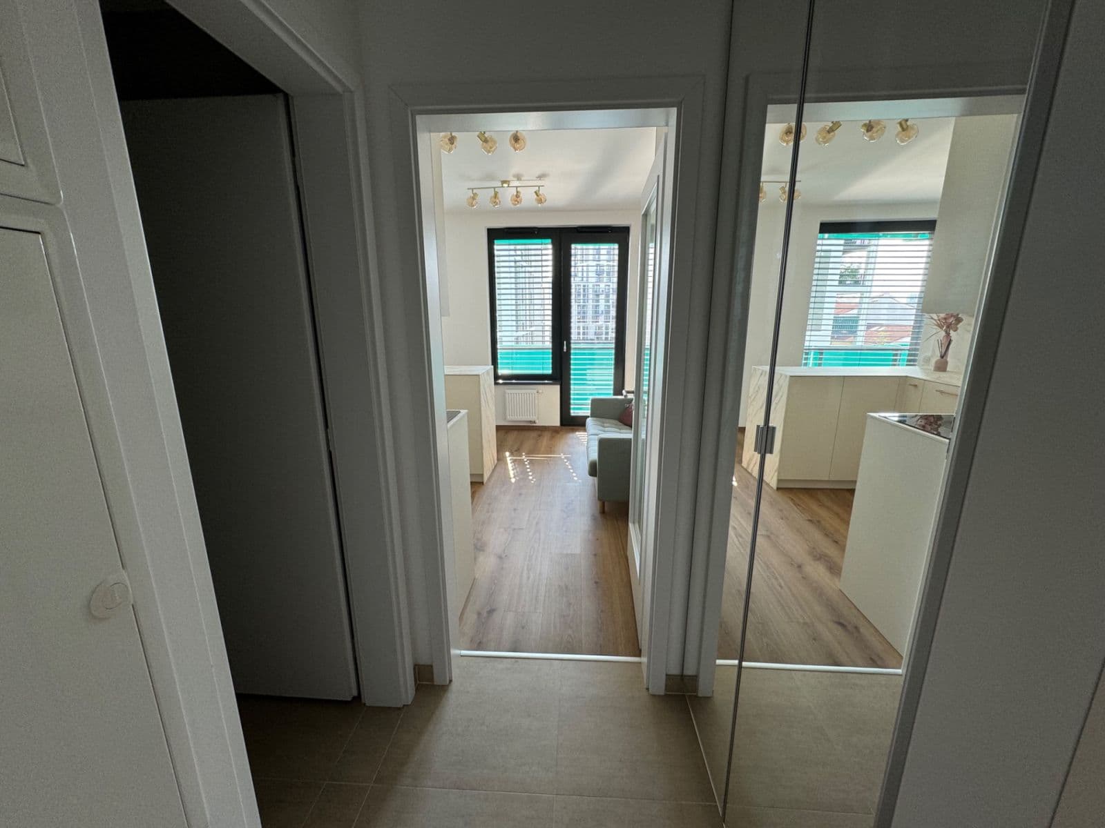 Studio flat to rent, 32 m², Olgy Havlové, Prague, Prague Studio flat to rent, 32 m², Olgy Havlové, Prague, Prague