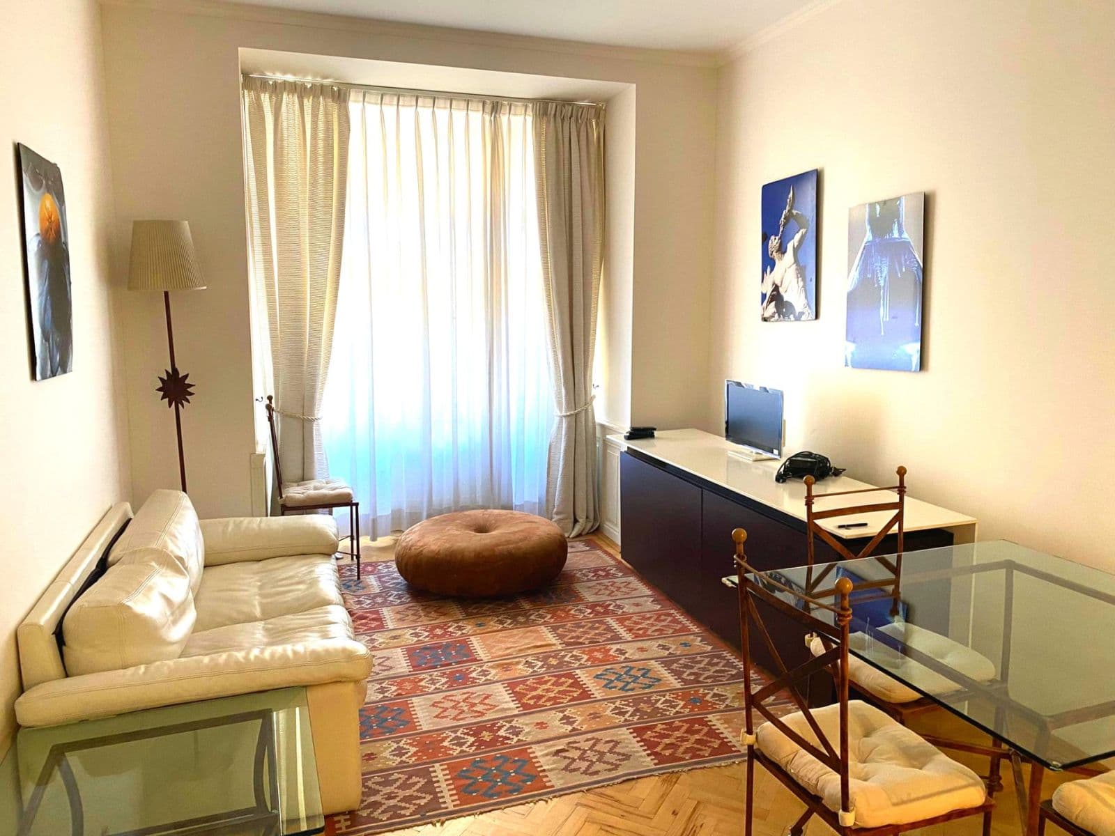 1 bedroom with open-plan kitchen flat to rent, 50 m², Na Výtoni, Prague, Prague 1 bedroom with open-plan kitchen flat to rent, 50 m², Na Výtoni, Prague, Prague