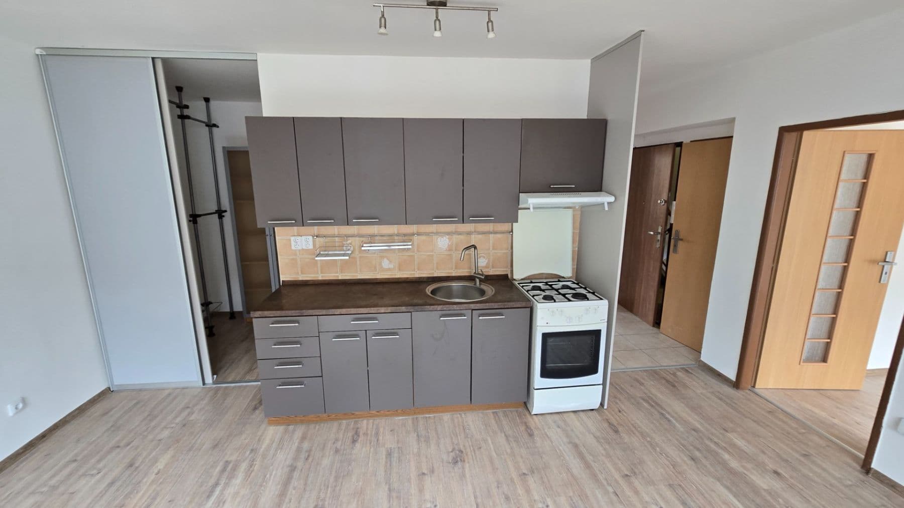 2 bedroom with open-plan kitchen flat to rent, 63 m², Družstevní, Litoměřice, Ústecký Region 2 bedroom with open-plan kitchen flat to rent, 63 m², Družstevní, Litoměřice, Ústecký Region