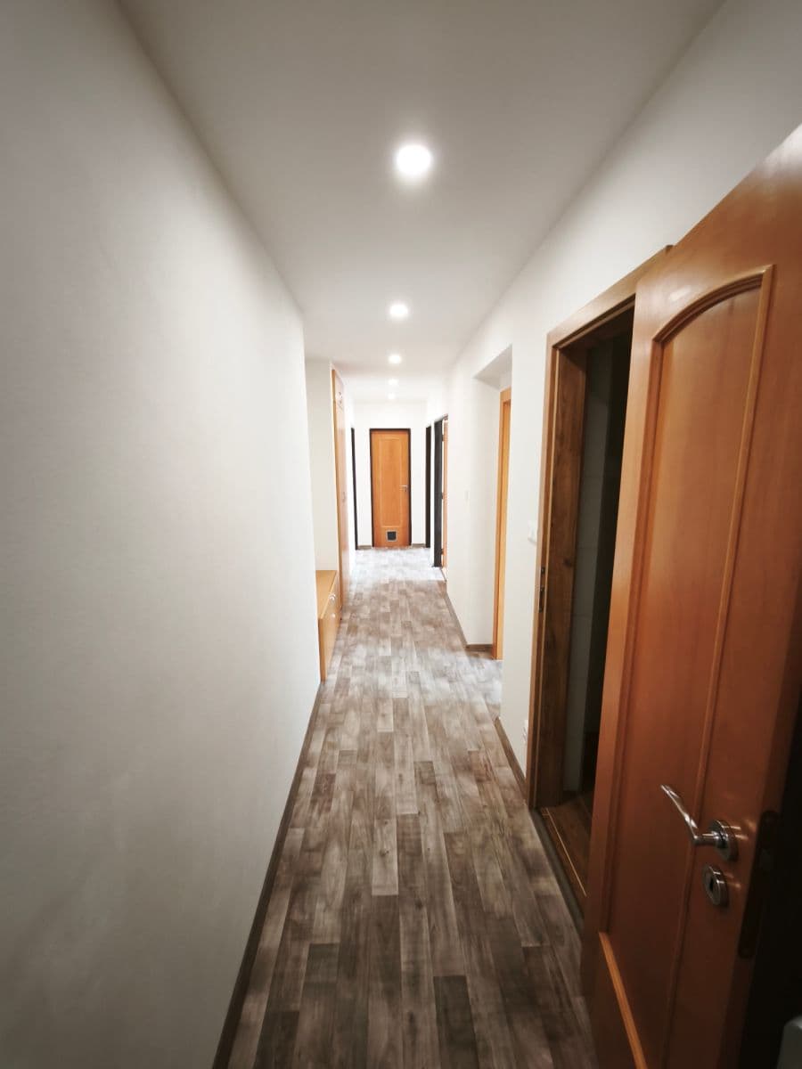 3 bedroom flat to rent, 76 m², Pod Záhorskem, Plzeň, Plzeňský Region 3 bedroom flat to rent, 76 m², Pod Záhorskem, Plzeň, Plzeňský Region