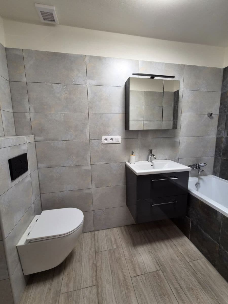 2 bedroom with open-plan kitchen flat to rent, 53 m², U Cihelny, Jihlava, Vysočina Region 2 bedroom with open-plan kitchen flat to rent, 53 m², U Cihelny, Jihlava, Vysočina Region