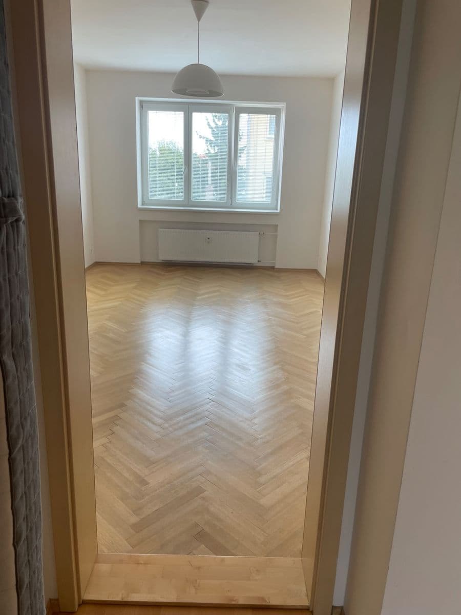 2 bedroom flat to rent, 85 m², Jiráskova, Brno, Jihomoravský Region 2 bedroom flat to rent, 85 m², Jiráskova, Brno, Jihomoravský Region