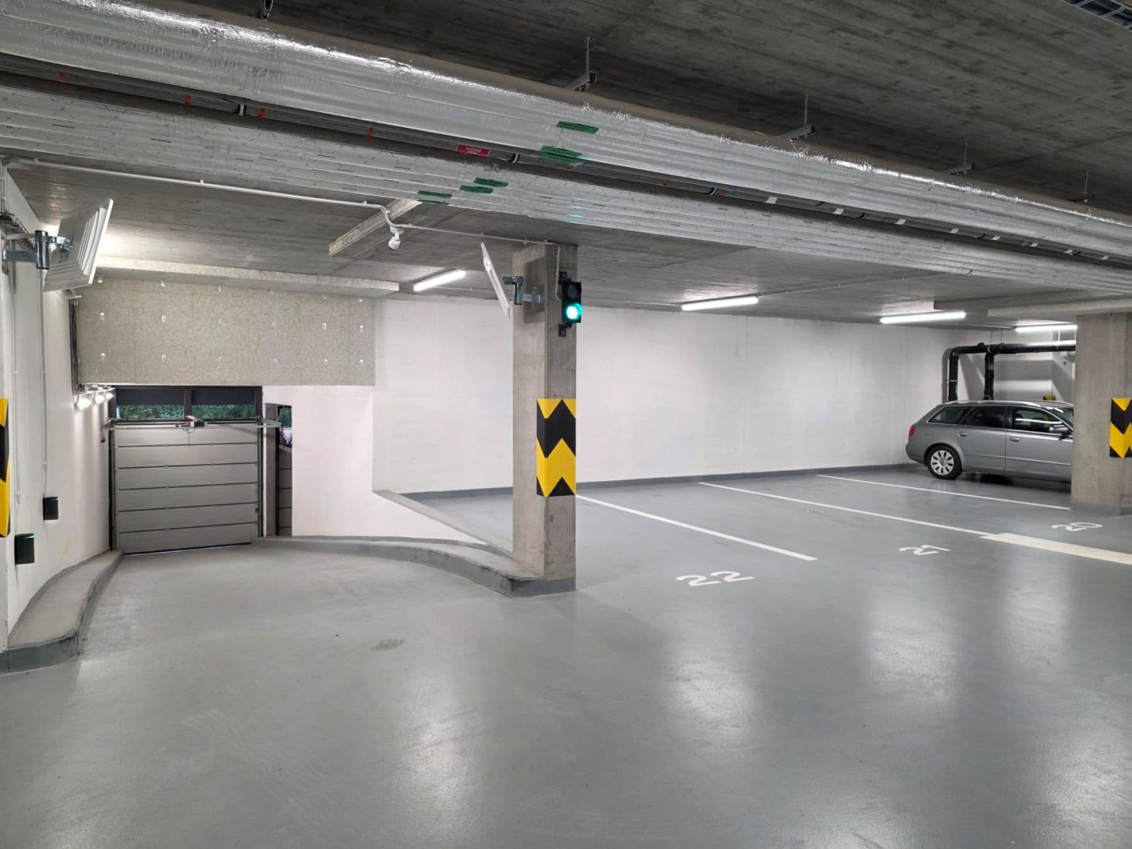 garage to rent, 15 m², Pod Krocínkou, Prague, Prague garage to rent, 15 m², Pod Krocínkou, Prague, Prague