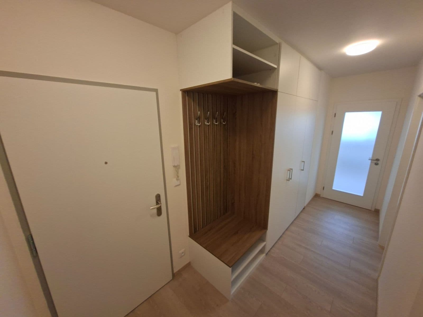 1 bedroom with open-plan kitchen flat to rent, 51 m², Poděbradská, Prague, Prague 1 bedroom with open-plan kitchen flat to rent, 51 m², Poděbradská, Prague, Prague