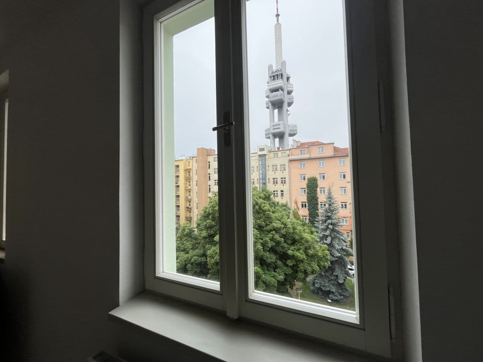 Studio flat to rent, 18 m², Bořivojova, Prague, Prague Studio flat to rent, 18 m², Bořivojova, Prague, Prague