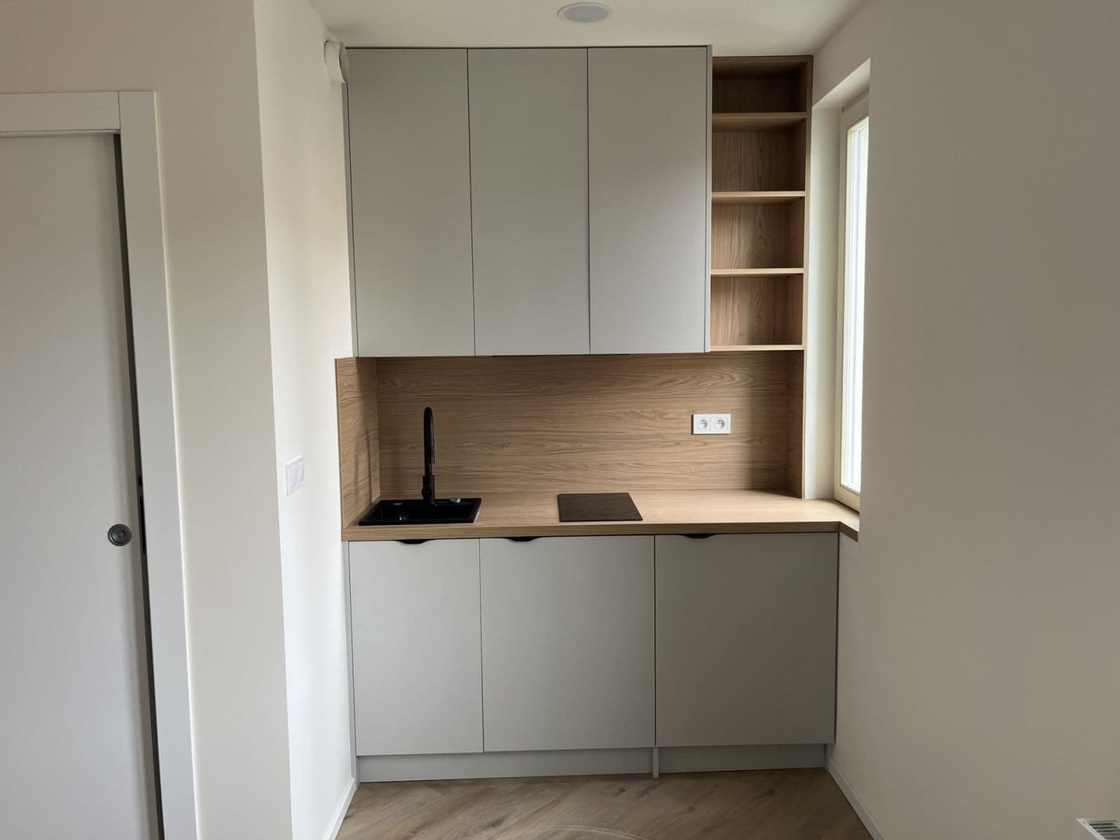 Studio flat to rent, 18 m², Bořivojova, Prague, Prague Studio flat to rent, 18 m², Bořivojova, Prague, Prague