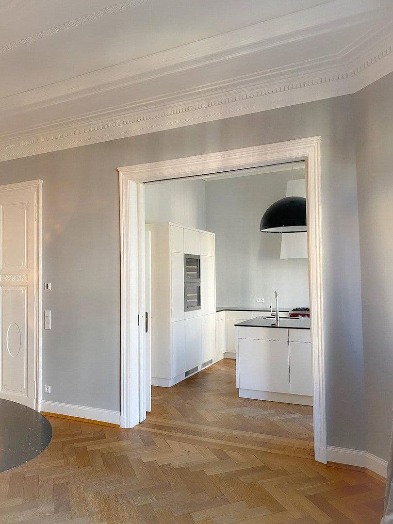 5 bedroom with open-plan kitchen flat for sale, 220 m², Frankfurt, Hesse 5 bedroom with open-plan kitchen flat for sale, 220 m², Frankfurt, Hesse