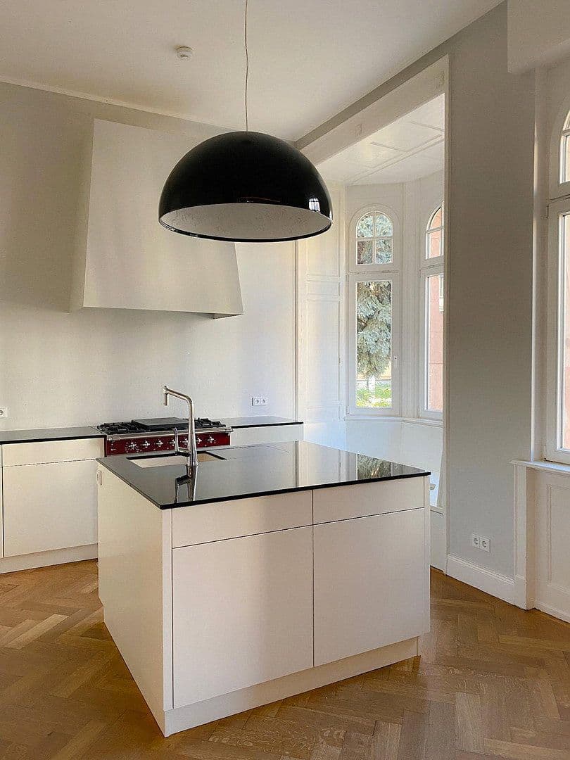 5 bedroom with open-plan kitchen flat for sale, 220 m², Frankfurt, Hesse 5 bedroom with open-plan kitchen flat for sale, 220 m², Frankfurt, Hesse