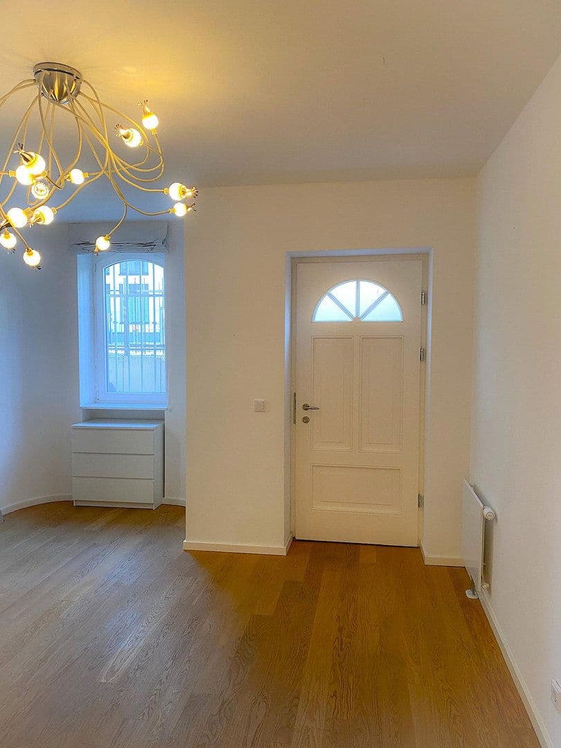 5 bedroom with open-plan kitchen flat for sale, 220 m², Frankfurt, Hesse 5 bedroom with open-plan kitchen flat for sale, 220 m², Frankfurt, Hesse