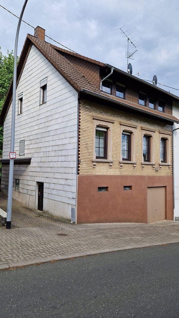 house for sale, 140 m², Am Brünnchen 10, Saarbrücken, Saarland house for sale, 140 m², Am Brünnchen 10, Saarbrücken, Saarland