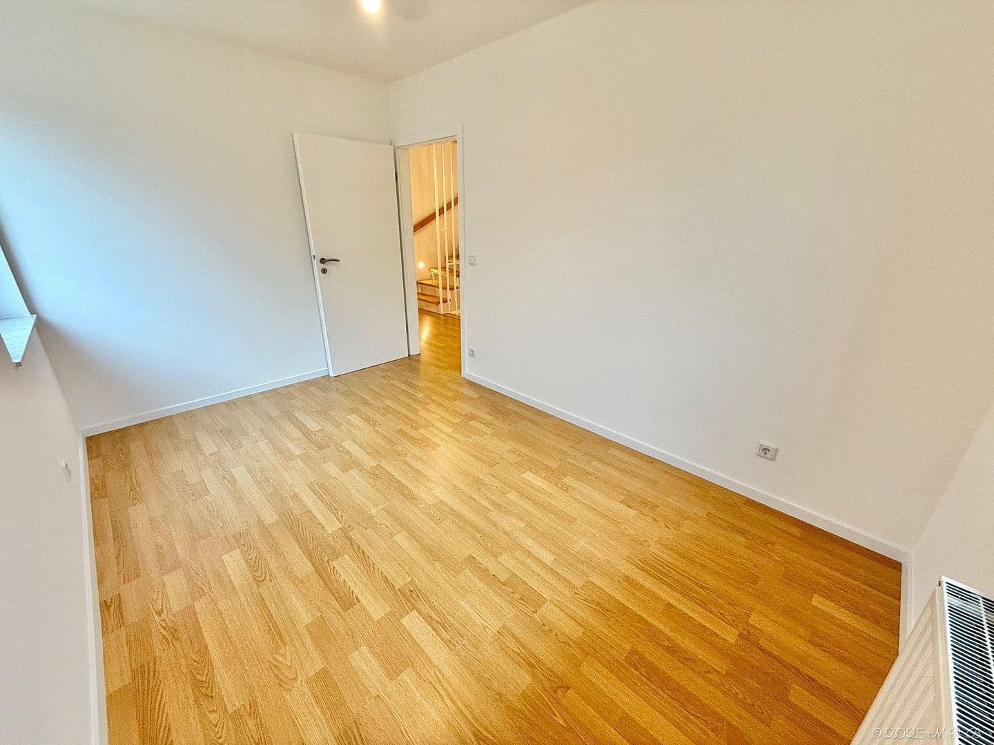 house for sale, 213 m², Rheinbrohler Weg 39, Düsseldorf, North Rhine-Westphalia house for sale, 213 m², Rheinbrohler Weg 39, Düsseldorf, North Rhine-Westphalia