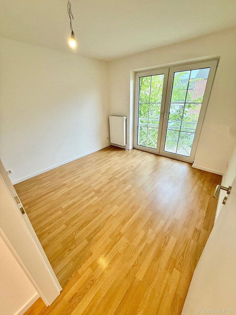 house for sale, 213 m², Rheinbrohler Weg 39, Düsseldorf, North Rhine-Westphalia house for sale, 213 m², Rheinbrohler Weg 39, Düsseldorf, North Rhine-Westphalia