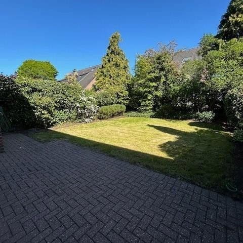 house for sale, 213 m², Rheinbrohler Weg 39, Düsseldorf, North Rhine-Westphalia house for sale, 213 m², Rheinbrohler Weg 39, Düsseldorf, North Rhine-Westphalia