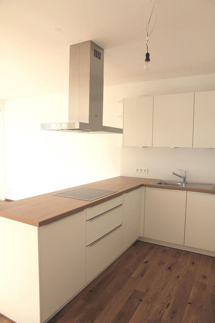 2 bedroom with open-plan kitchen flat to rent, 90 m², Kinzigstraße 33, Hausach, Baden-Württemberg 2 bedroom with open-plan kitchen flat to rent, 90 m², Kinzigstraße 33, Hausach, Baden-Württemberg