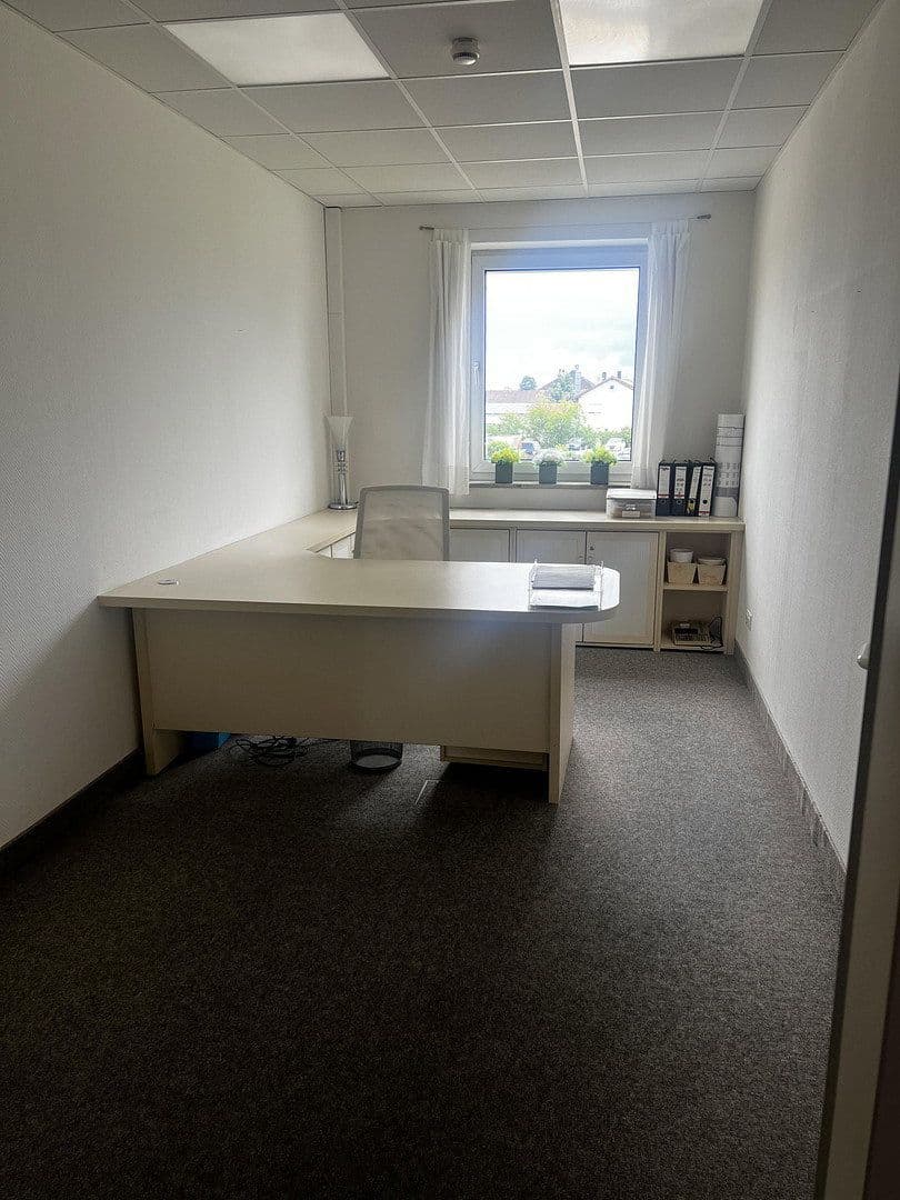 office to rent, 750 m², Opalstr. 19, Altdorf, Bavaria office to rent, 750 m², Opalstr. 19, Altdorf, Bavaria