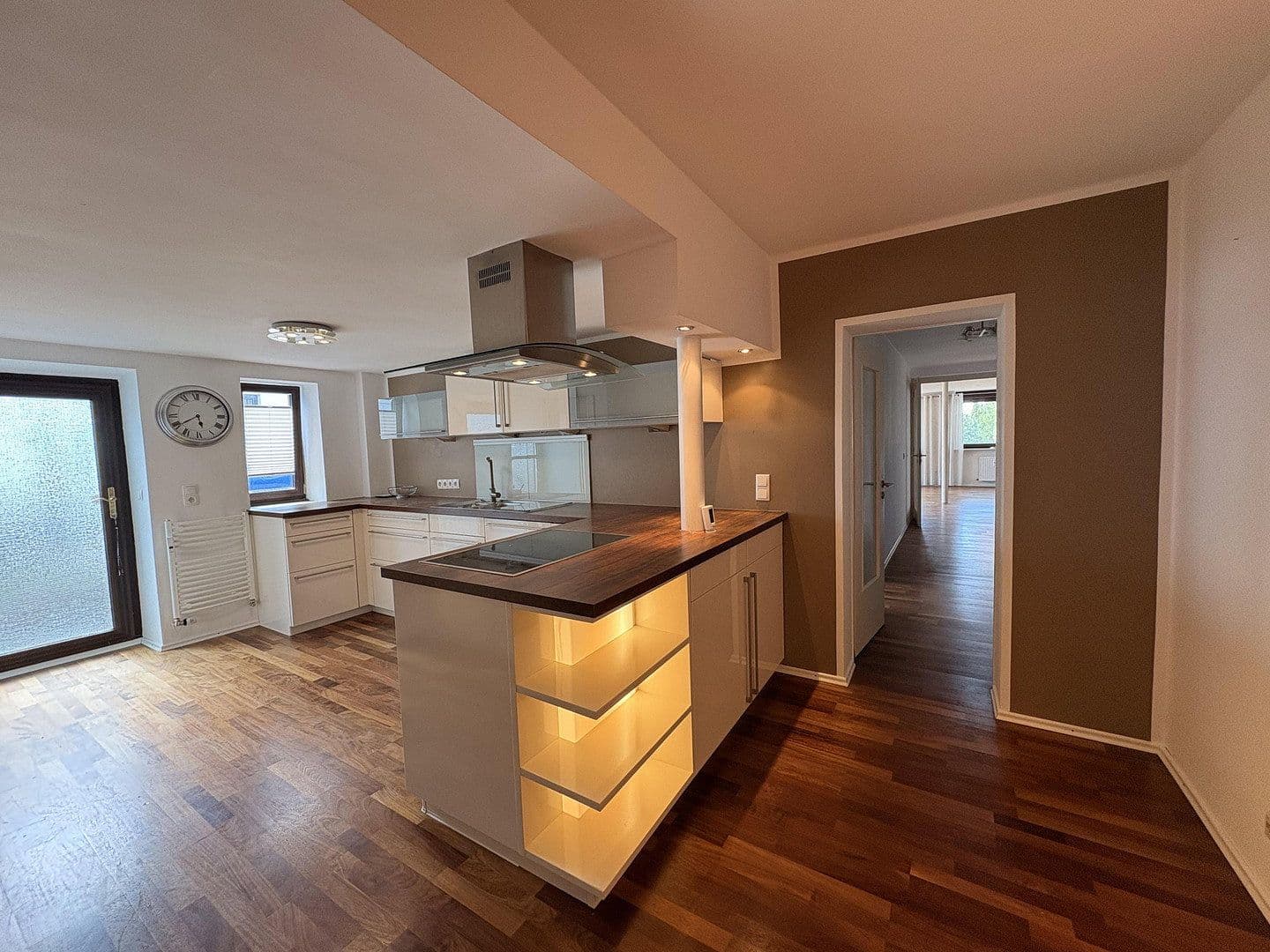 3 bedroom with open-plan kitchen flat for sale, 134 m², Inning am Ammersee, Bavaria 3 bedroom with open-plan kitchen flat for sale, 134 m², Inning am Ammersee, Bavaria