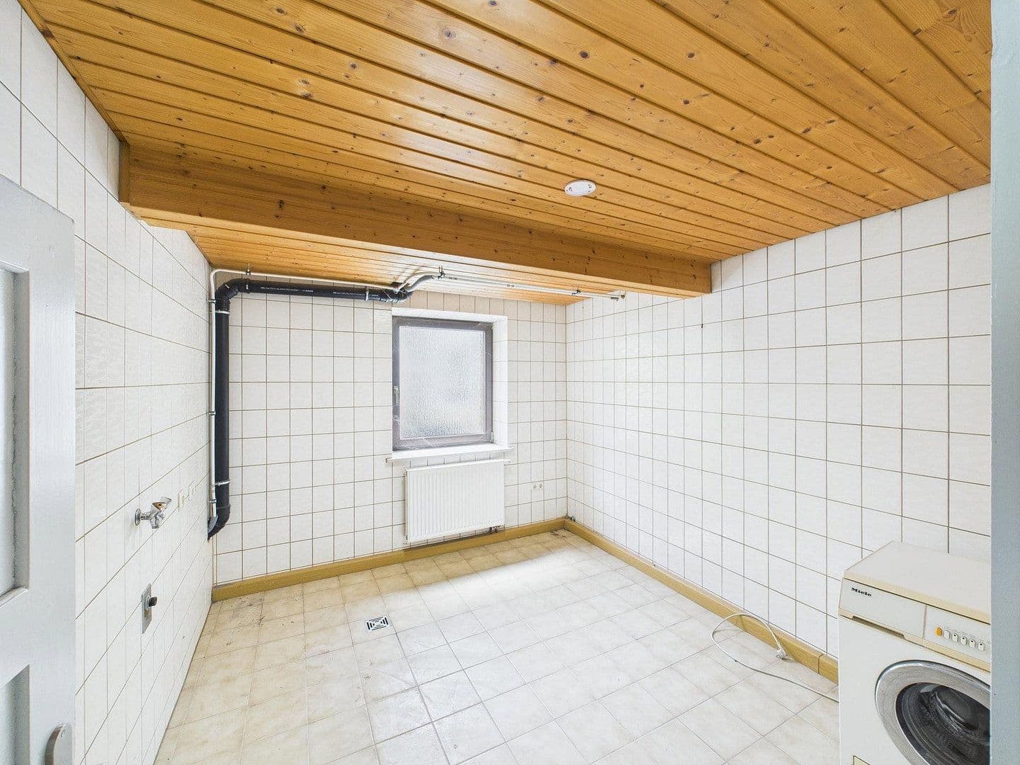 house to rent, 280 m², Marktplatz 17, Baunach, Bavaria house to rent, 280 m², Marktplatz 17, Baunach, Bavaria