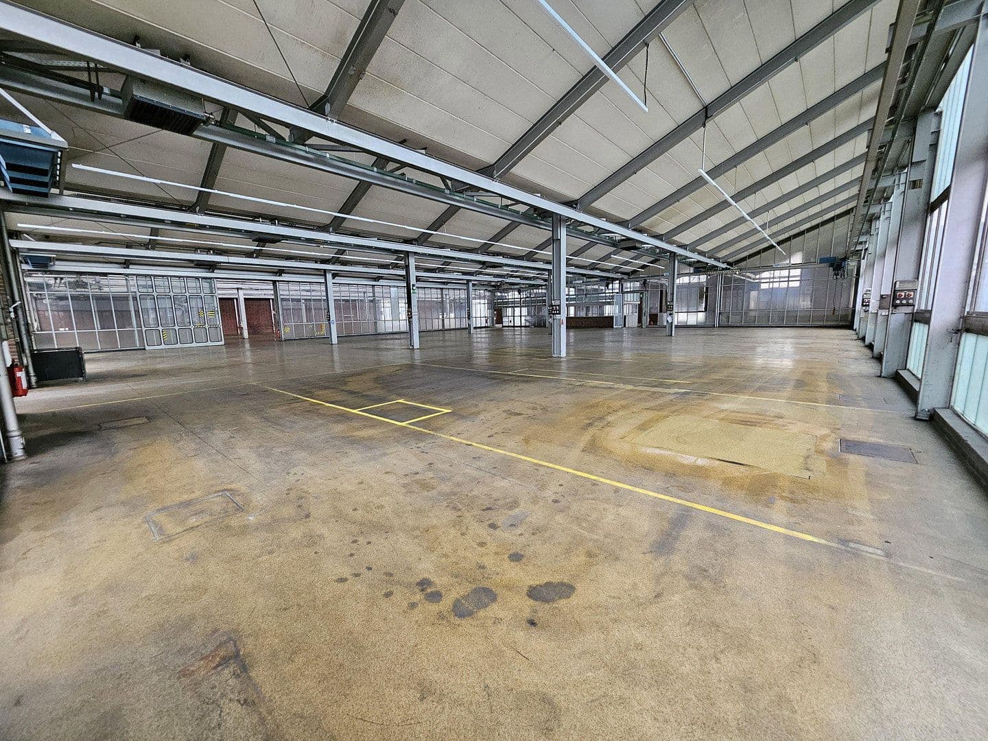 non-residential property to rent, 12,200 m², Carl-Jacob-Kolb-Weg 2, Wertheim, Baden-Württemberg non-residential property to rent, 12,200 m², Carl-Jacob-Kolb-Weg 2, Wertheim, Baden-Württemberg