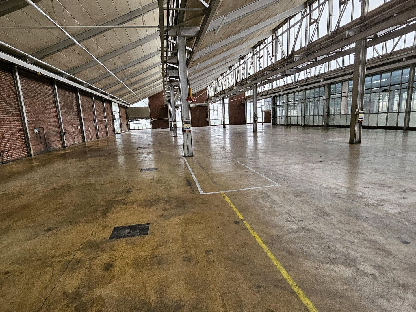 non-residential property to rent, 12,200 m², Carl-Jacob-Kolb-Weg 2, Wertheim, Baden-Württemberg non-residential property to rent, 12,200 m², Carl-Jacob-Kolb-Weg 2, Wertheim, Baden-Württemberg
