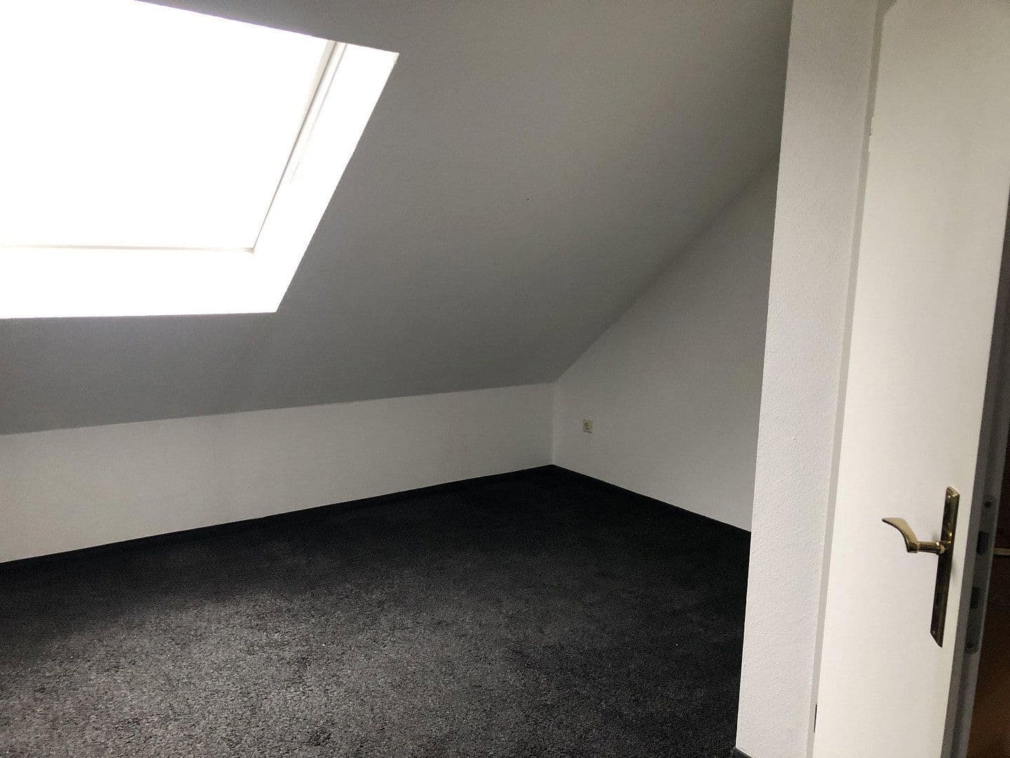 house to rent, 180 m², Franz-Schubert-Str. 14, Ratingen, North Rhine-Westphalia house to rent, 180 m², Franz-Schubert-Str. 14, Ratingen, North Rhine-Westphalia