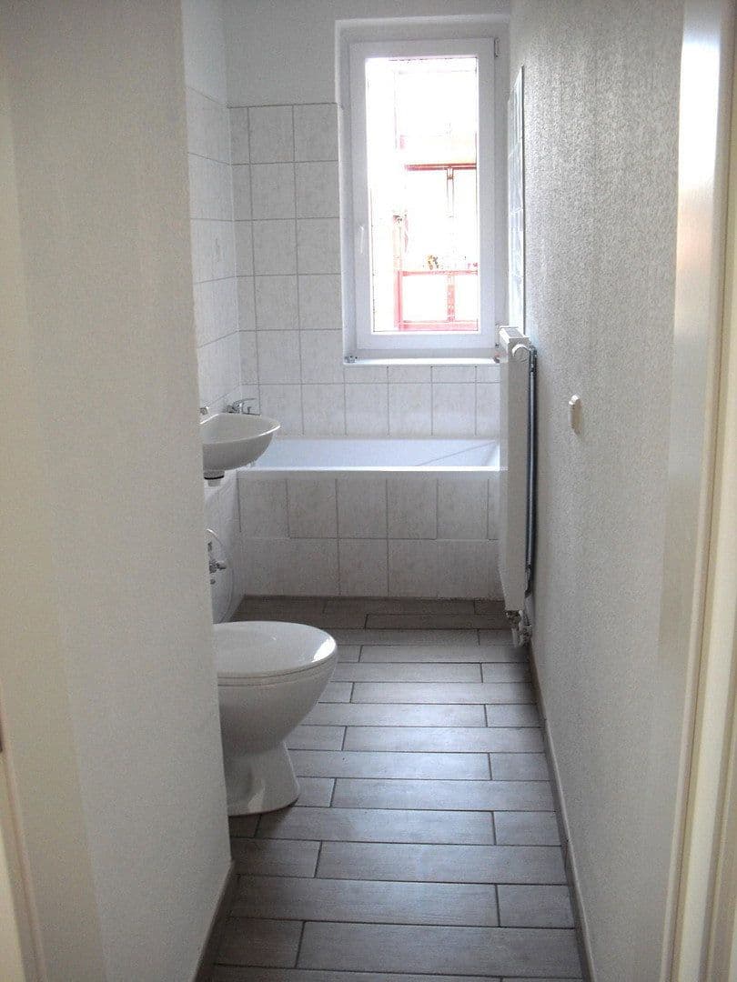 1 bedroom with open-plan kitchen flat to rent, 55 m², Stollbergstraße, Erfurt, Thuringia 1 bedroom with open-plan kitchen flat to rent, 55 m², Stollbergstraße, Erfurt, Thuringia