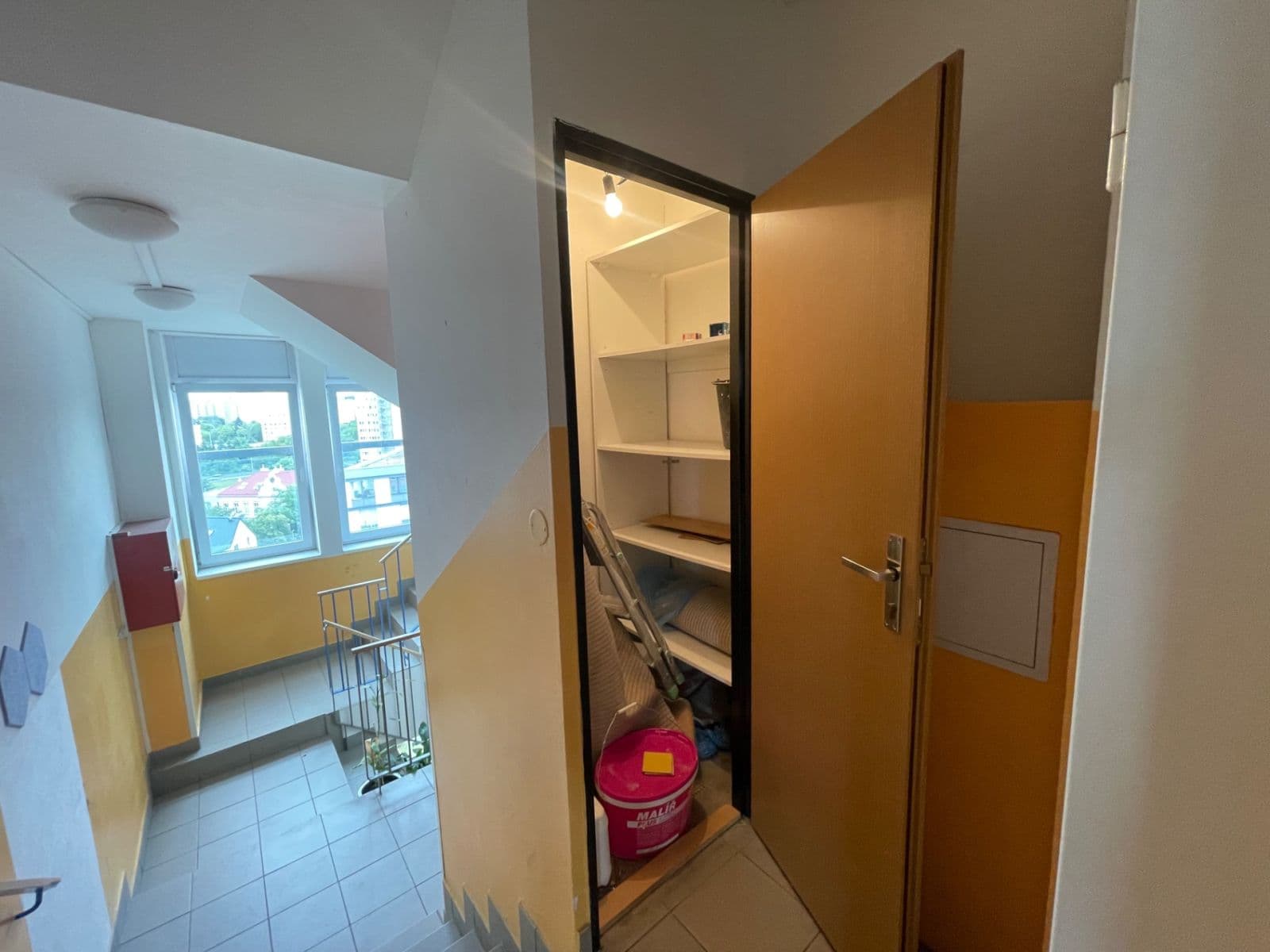 1 bedroom with open-plan kitchen flat to rent, 64 m², Teplická, Prague, Prague 1 bedroom with open-plan kitchen flat to rent, 64 m², Teplická, Prague, Prague