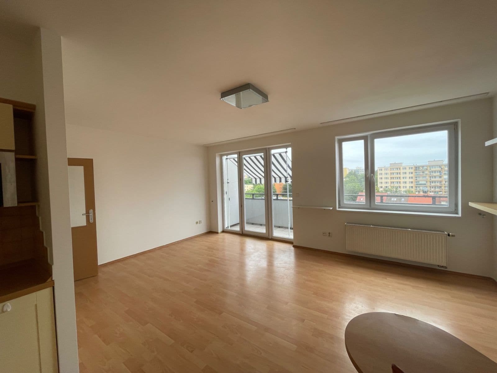 1 bedroom with open-plan kitchen flat to rent, 64 m², Teplická, Prague, Prague 1 bedroom with open-plan kitchen flat to rent, 64 m², Teplická, Prague, Prague