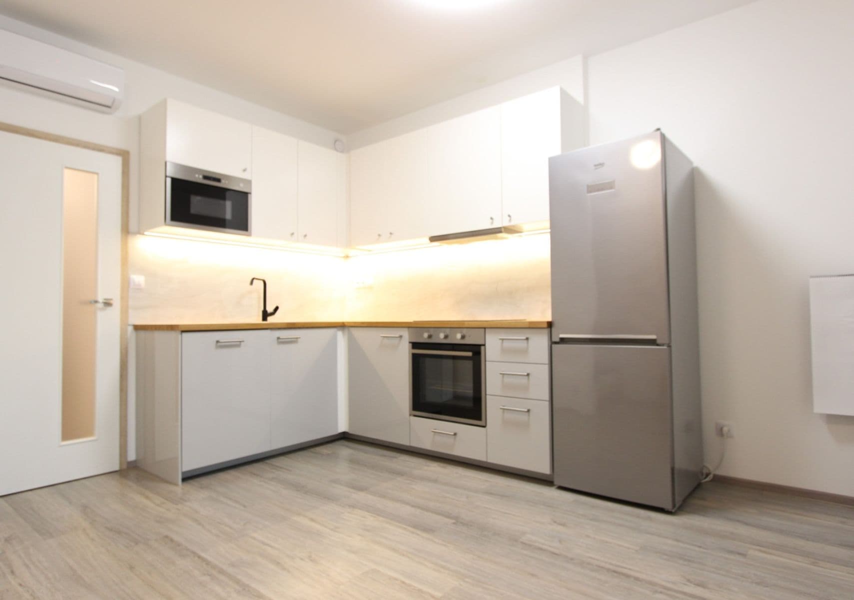 Studio flat for sale, 42 m², Poříčí, Brno, Jihomoravský Region Studio flat for sale, 42 m², Poříčí, Brno, Jihomoravský Region