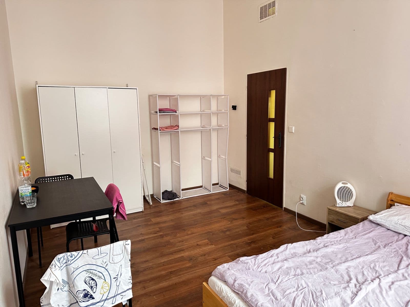 Studio flat to rent, 38 m², Chelčického, Prague, Prague Studio flat to rent, 38 m², Chelčického, Prague, Prague