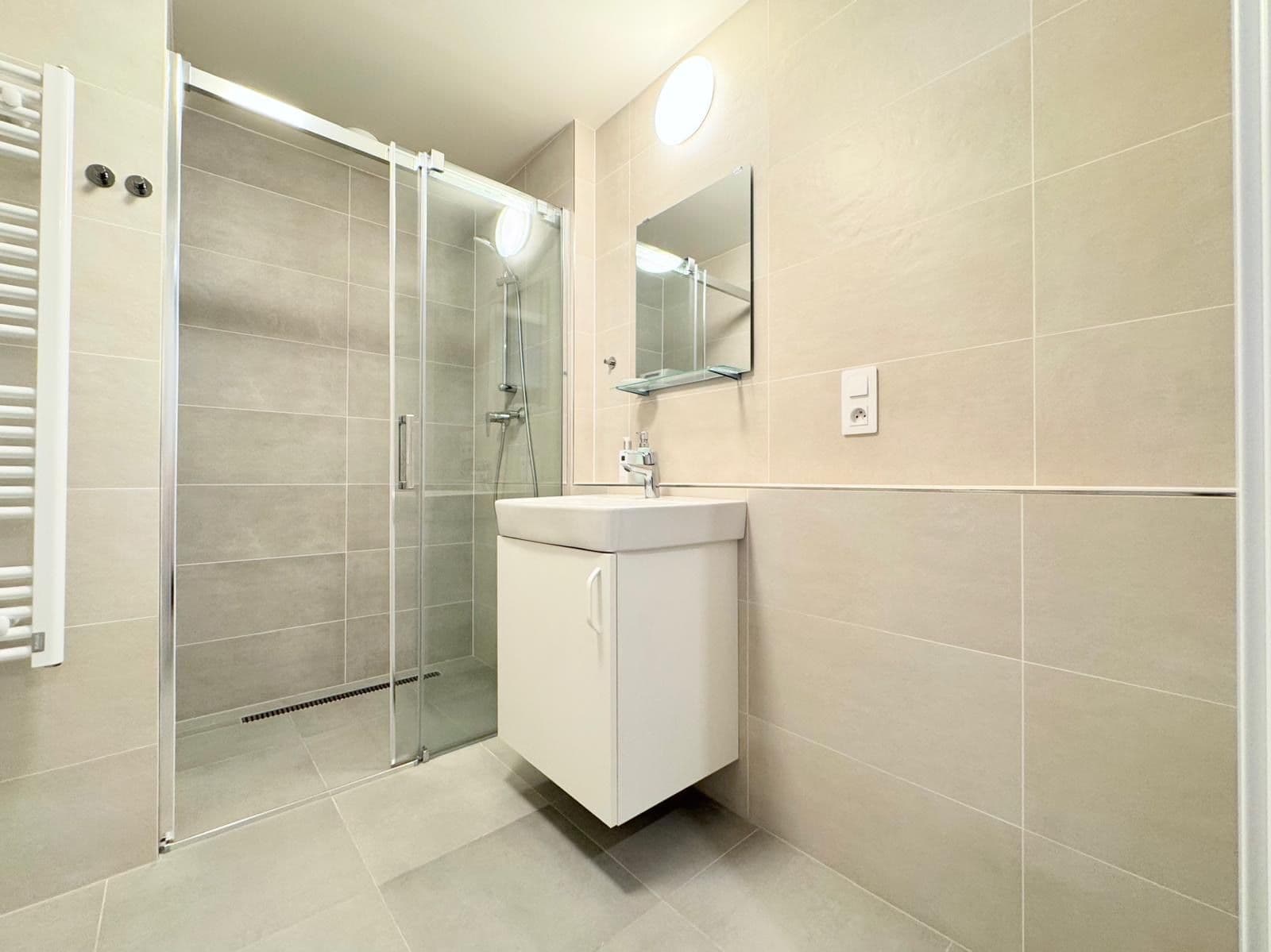 1 bedroom with open-plan kitchen flat to rent, 57 m², Holečkova, Prague, Prague 1 bedroom with open-plan kitchen flat to rent, 57 m², Holečkova, Prague, Prague