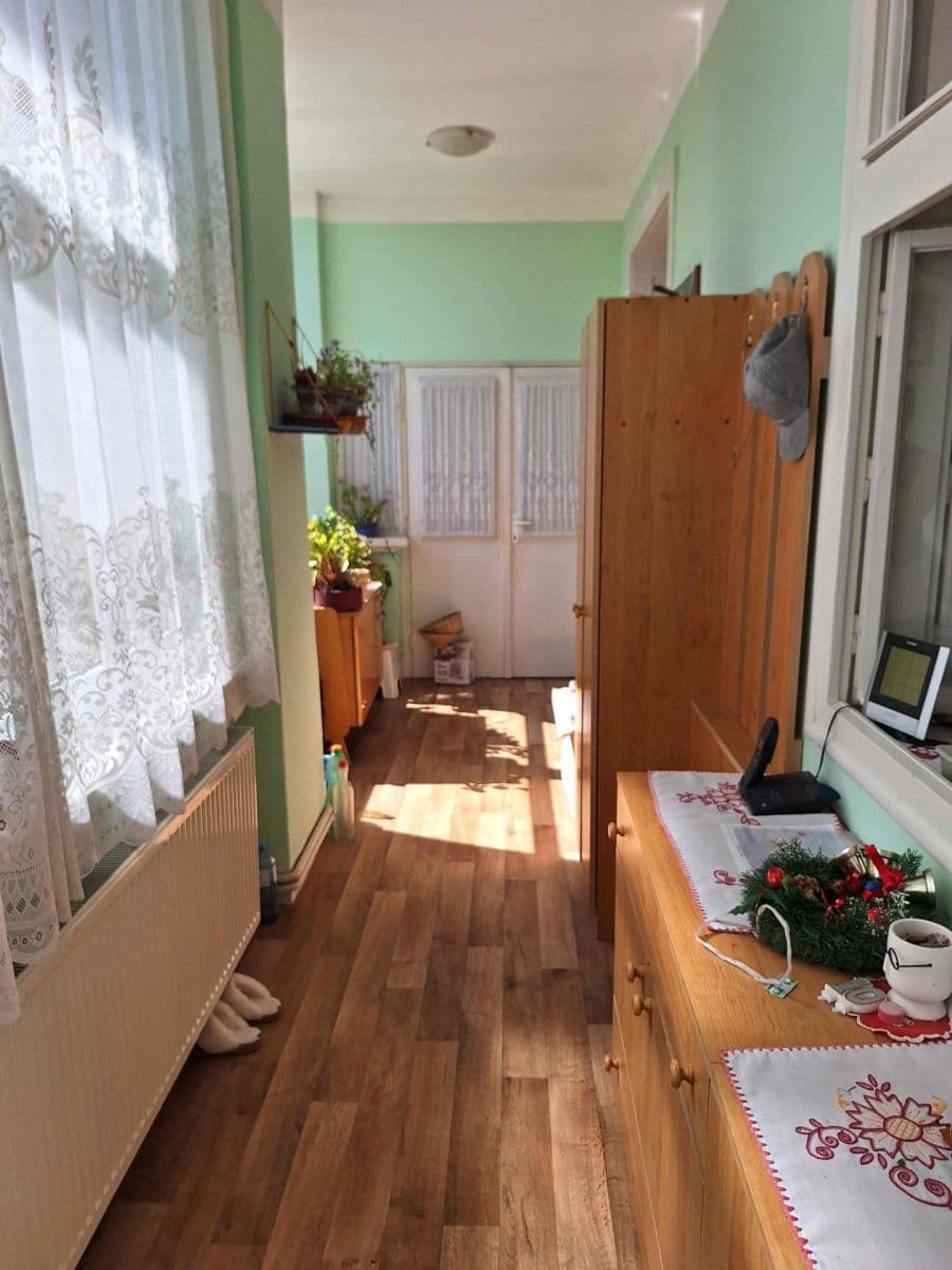 house for sale, 115 m², Komjatická, Nové Zámky, Nitriansky Region house for sale, 115 m², Komjatická, Nové Zámky, Nitriansky Region
