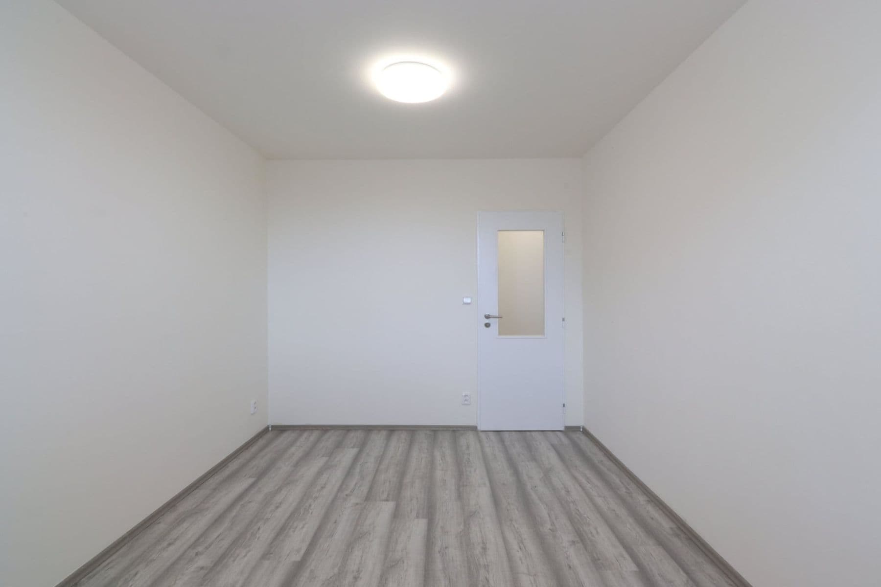 3 bedroom flat to rent, 74 m², Chalupkova, Prague, Prague 3 bedroom flat to rent, 74 m², Chalupkova, Prague, Prague