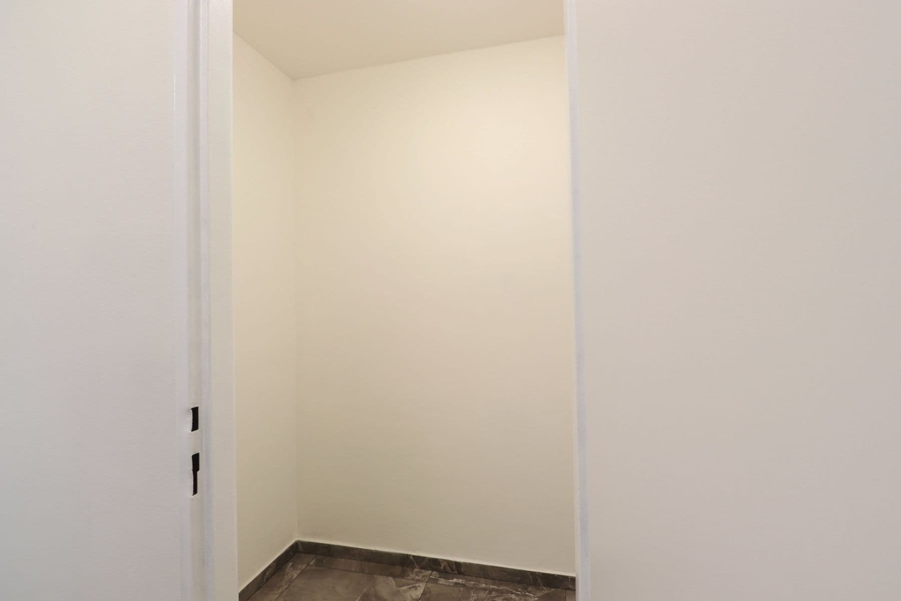 3 bedroom flat to rent, 74 m², Chalupkova, Prague, Prague 3 bedroom flat to rent, 74 m², Chalupkova, Prague, Prague
