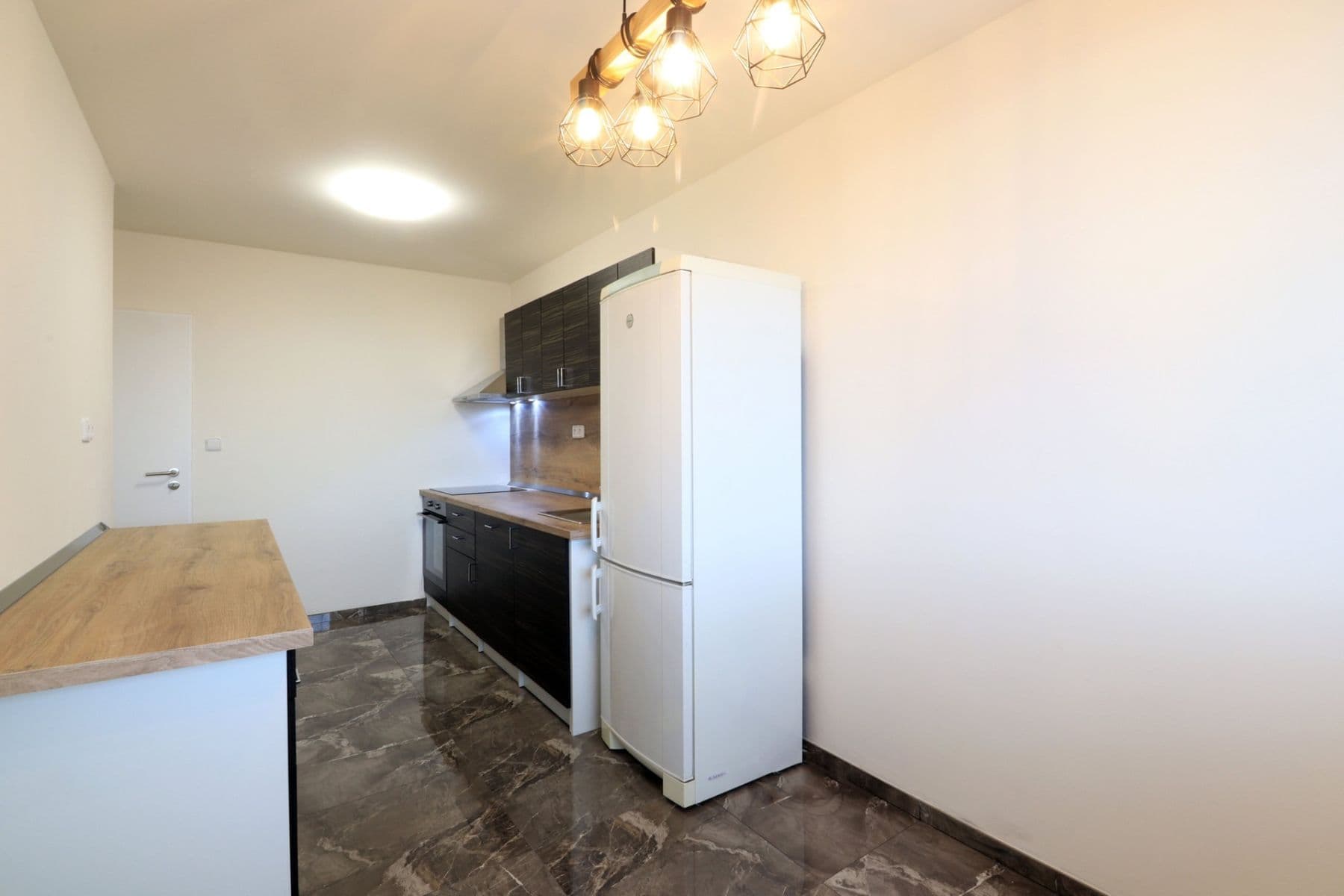 3 bedroom flat to rent, 74 m², Chalupkova, Prague, Prague 3 bedroom flat to rent, 74 m², Chalupkova, Prague, Prague